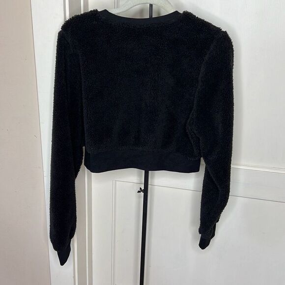 Disney The Nightmare Before Christmas Jack & Zero Sherpa Lounge Cropped Top Blac - Picture 5 of 5